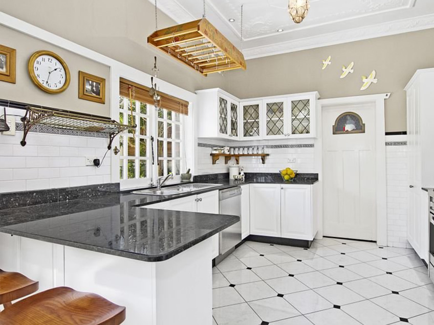 Bondi Junction Auction Bidding - Kitchen